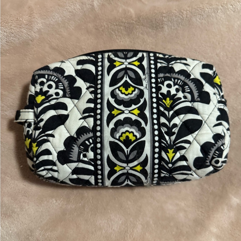 Vera Bradley Retired Pattern Fanfare Medium Cosmetic Bag Vera Bradley